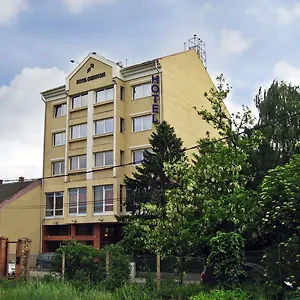 Chesscom 3*, Budapest Hongrie